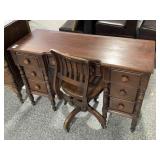 Vtg Vanity w/7 drawers and wood chair, approx