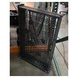 Retriever Portable dog kennel w/8 panels and 1