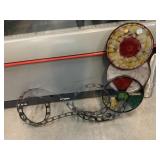 Metal wall decor, approx 40x29in