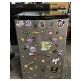 Hisense 2.5ft Tall Mini Fridge - Clean - Working