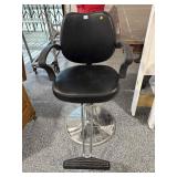 Barber Chair - Working