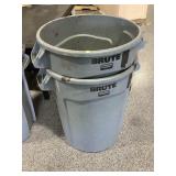 2 Rubbermaid Brute 32 Gal waste bins, No lids