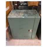 Vtg Green metal toolbox, approx 29x19x35in