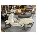 Piaggio Vespa LX50 49cc Scooter, Miles 14852, Vin