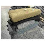 8 Moving blankets