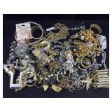 Fashion Jewelry Incl. Rings, Necklaces & More