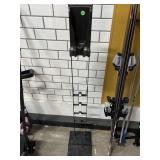 Vacuum docking station w/metal stand, approx 4ft