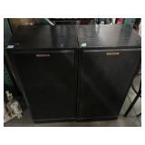 2 Klipsch speakers Forte 2, approx 35in tall