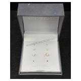 2 Sterling Silver Studs W/cz Stones, Tw 0.7g