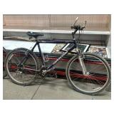 Cannondale E200 20in bicycle, tires donï¿½t hold