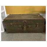Vtg Metal trunk, approx 30x16x12in