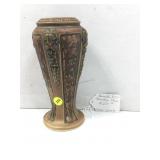 Vtg Roseville Florentine Vase. 8.5in