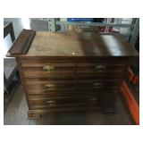 Vtg Wood dresser w/4 drawers and side panel needs