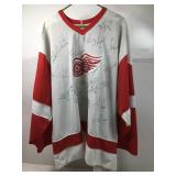 Detroit red wings autographed jersey