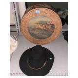 Hotel Royal hat box with Australia genuine
