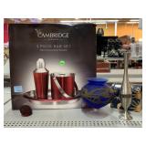 Cambridge 3 piece bar set, two flower vases and