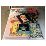 Books pin-ups manga A darkness more than light,