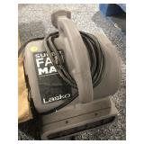 Lasko Super fan max air mover, model SF-20-G