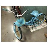 Kent La Jolla 24in cruiser bike, both tires donï¿½t