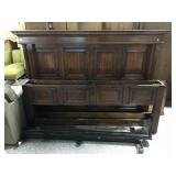 Wood King sz headboard w/rails