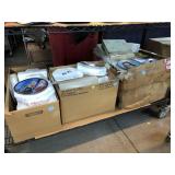Large collection of Marilyn Monroe plates w/COA