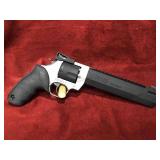 Taurus 454 Casull Revolver mod Raging Hunter -