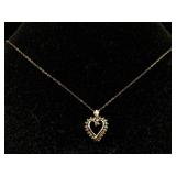 10k Gold Heart Necklace W/diamonds, Tw 1.8g, Sz