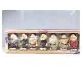 Disneyï¿½s The Seven Dwarfs 6.5in Jointed Doll Set