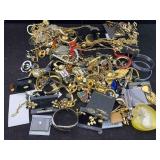 Fashion Jewelry Incl. Earrings, Bracelets, Ring &