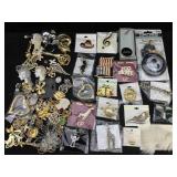 Fashion Brooches, Pins, Keychain & More