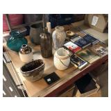 Home decor incl. vases & books