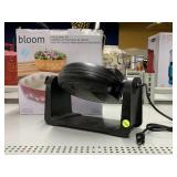 Waffle maker and 3!piece bowl set in box