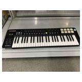 M-Audio keyboard model Oxygen 49