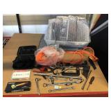 Air hose w/tools incl. wrenches and more