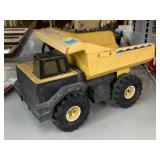 Vintage metal Tonka truck XMB975.