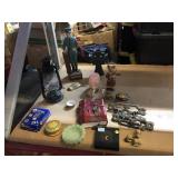 Home decor incl Soldier sculpture, cat, tigers,