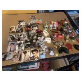 Elvis Presley cards w/salt & pepper shakers