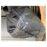 6 Moving Blankets