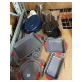 Baking Pans with Silicone Handles, Broiler pans