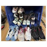 Womenï¿½s/Kids Sneakers size 4.5Y-8