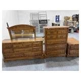 Webb 4pc Bedroom Set - Dresser w/Mirror,