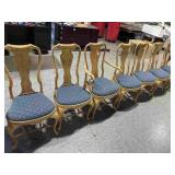 7 Queen Anne Dining Chairs With Blue Pattern