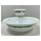 2 Vtg Bowls. Pyrex and Corelle