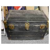 Vtg wood trunk w/metal accents, approx 38x22x25in