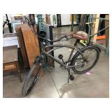 Kent 2600 Beach cruiser 26in, tires hold air