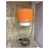 MCM table lamp w/orange & white shades, approx