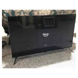 Insignia 42in Hd TV, NS-42F201NA22 w/stand and