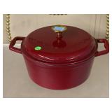 4.75 QT Mainstays Dutch Oven.