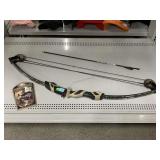 Mossy Oak Vertigo Bow and Arrow and New 3 Blade