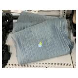 2 Bedspreads.